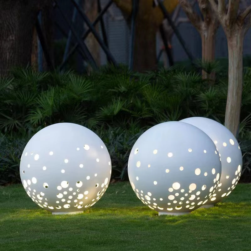 Hollow Ball Landscape Lamp
