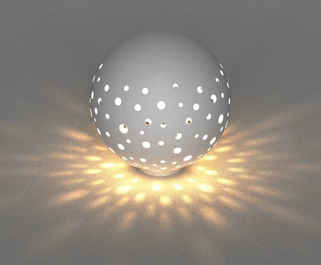 Hollow Ball Landscape Lamp